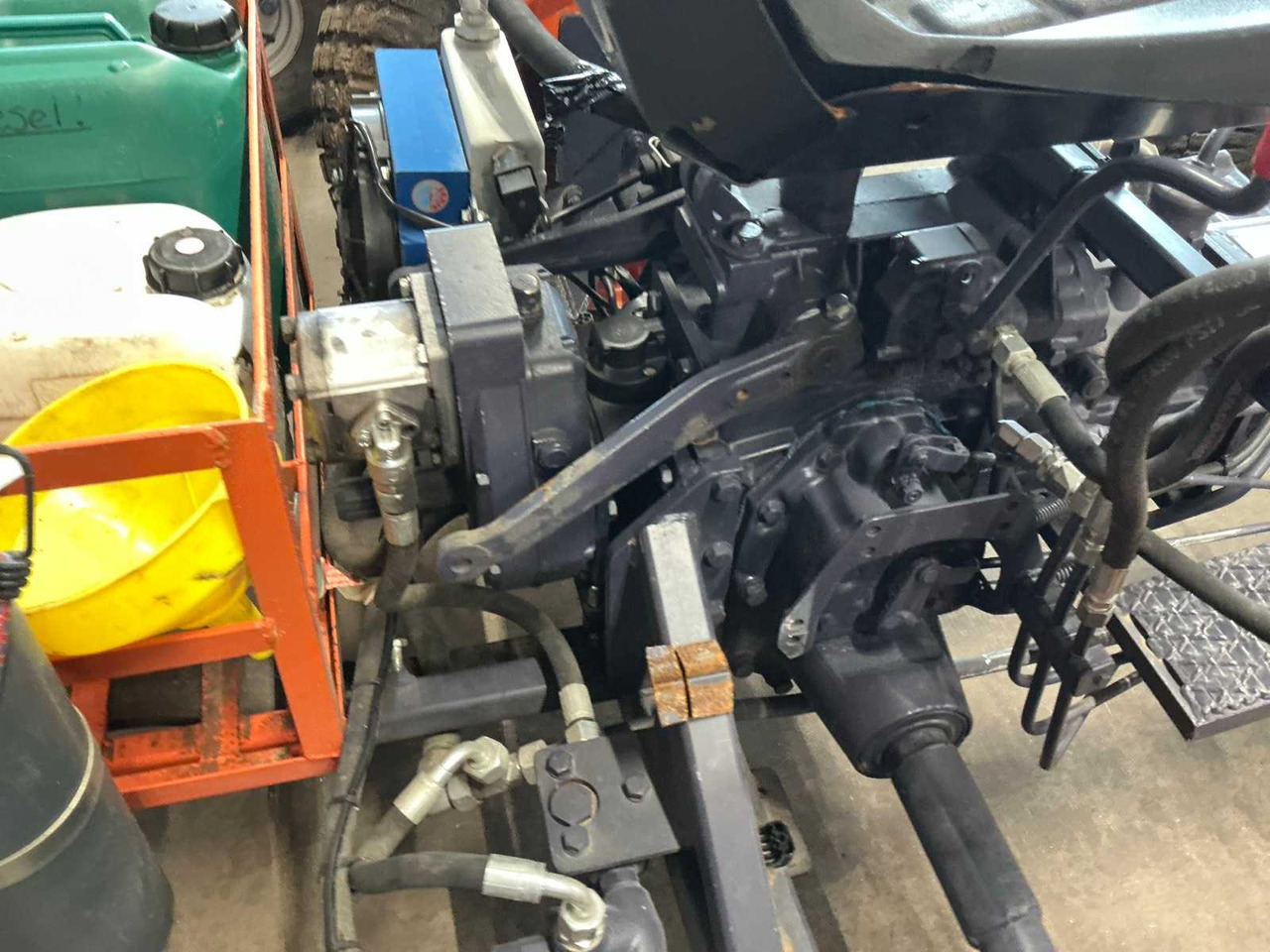 Kleintraktor Kubota B7000 4WD: das Bild 10