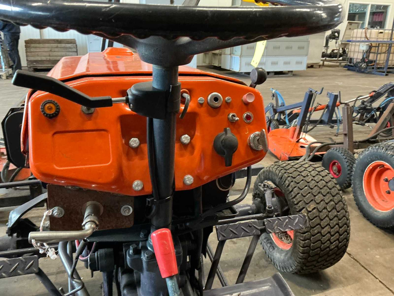 Kleintraktor Kubota B7000 4WD: das Bild 15
