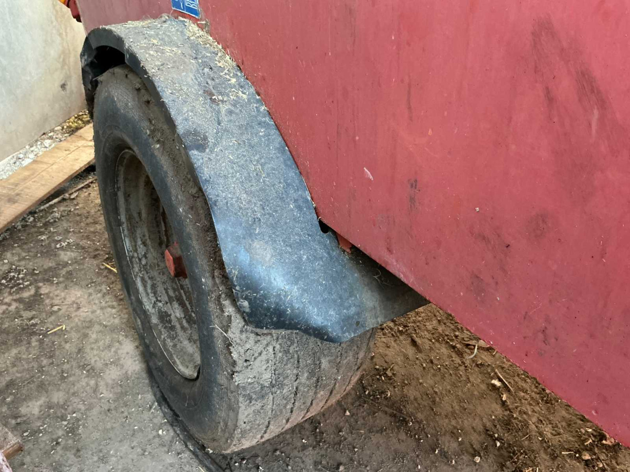 Futtermischwagen Kuhn Euvi85: das Bild 22