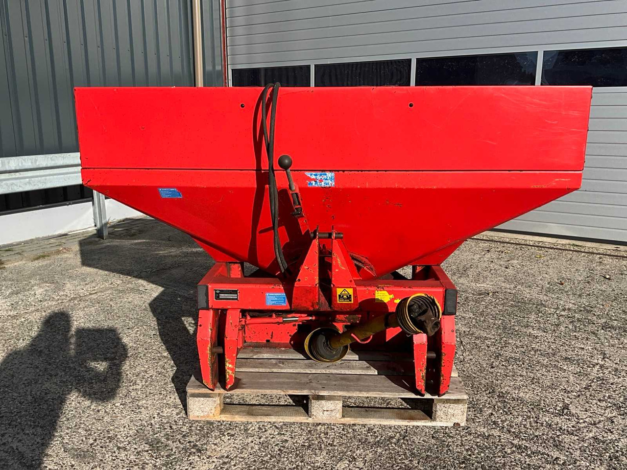 Kuhn MDS 701 - Düngerstreuer: das Bild 2 Kuhn MDS 701 - Düngerstreuer: das Bild 2