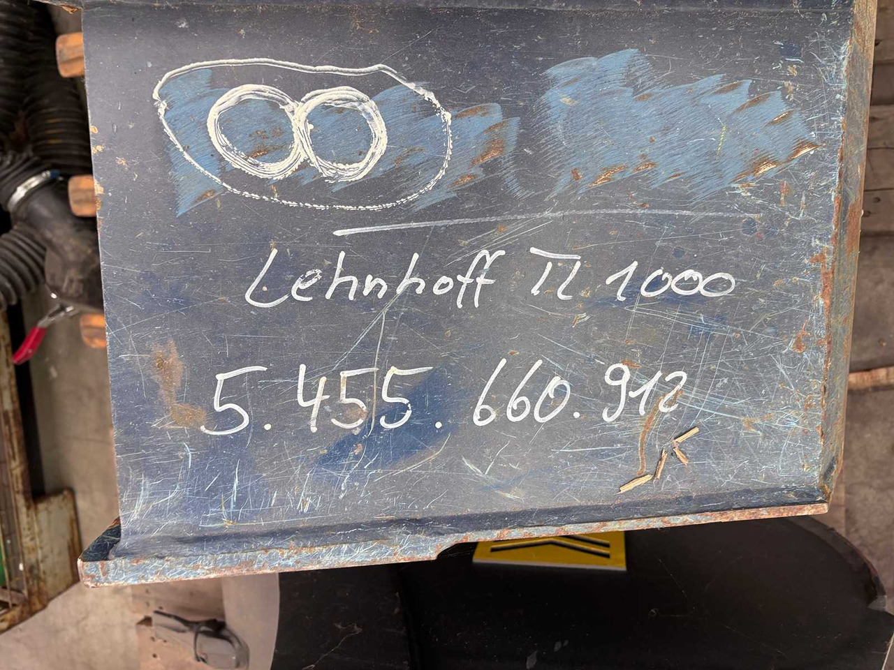 LEHNHOFF - CTL10 - 2016 - LOW SPOON 1000 MM WIDE, SW MS08 - Radlader: das Bild 5 LEHNHOFF - CTL10 - 2016 - LOW SPOON 1000 MM WIDE, SW MS08 - Radlader: das Bild 5