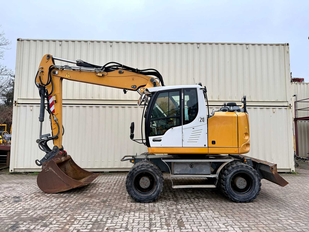 LIEBHERR - A914 COMPACT - OILQUICK - 2017 - WHEELED EXCAVATOR - Mobilbagger: das Bild 2 LIEBHERR - A914 COMPACT - OILQUICK - 2017 - WHEELED EXCAVATOR - Mobilbagger: das Bild 2