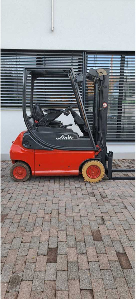 LINDE - E16P-02 - 2005 - FORKLIFT TRUCKS - Gabelstapler: das Bild 1 LINDE - E16P-02 - 2005 - FORKLIFT TRUCKS - Gabelstapler: das Bild 1