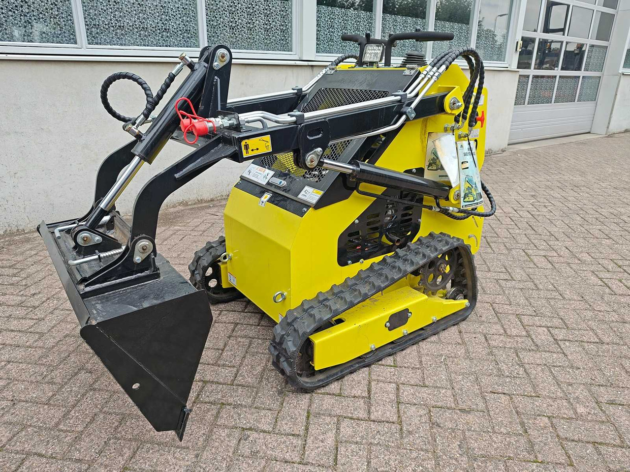 Machpro MPS330 - Kompaktlader: das Bild 1 Machpro MPS330 - Kompaktlader: das Bild 1