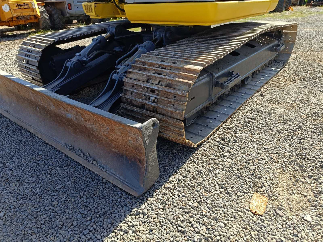 Bagger NEW HOLLAND KOBELCO - E-135-SR - TRACKED EXCAVATOR - 2011: das Bild 12