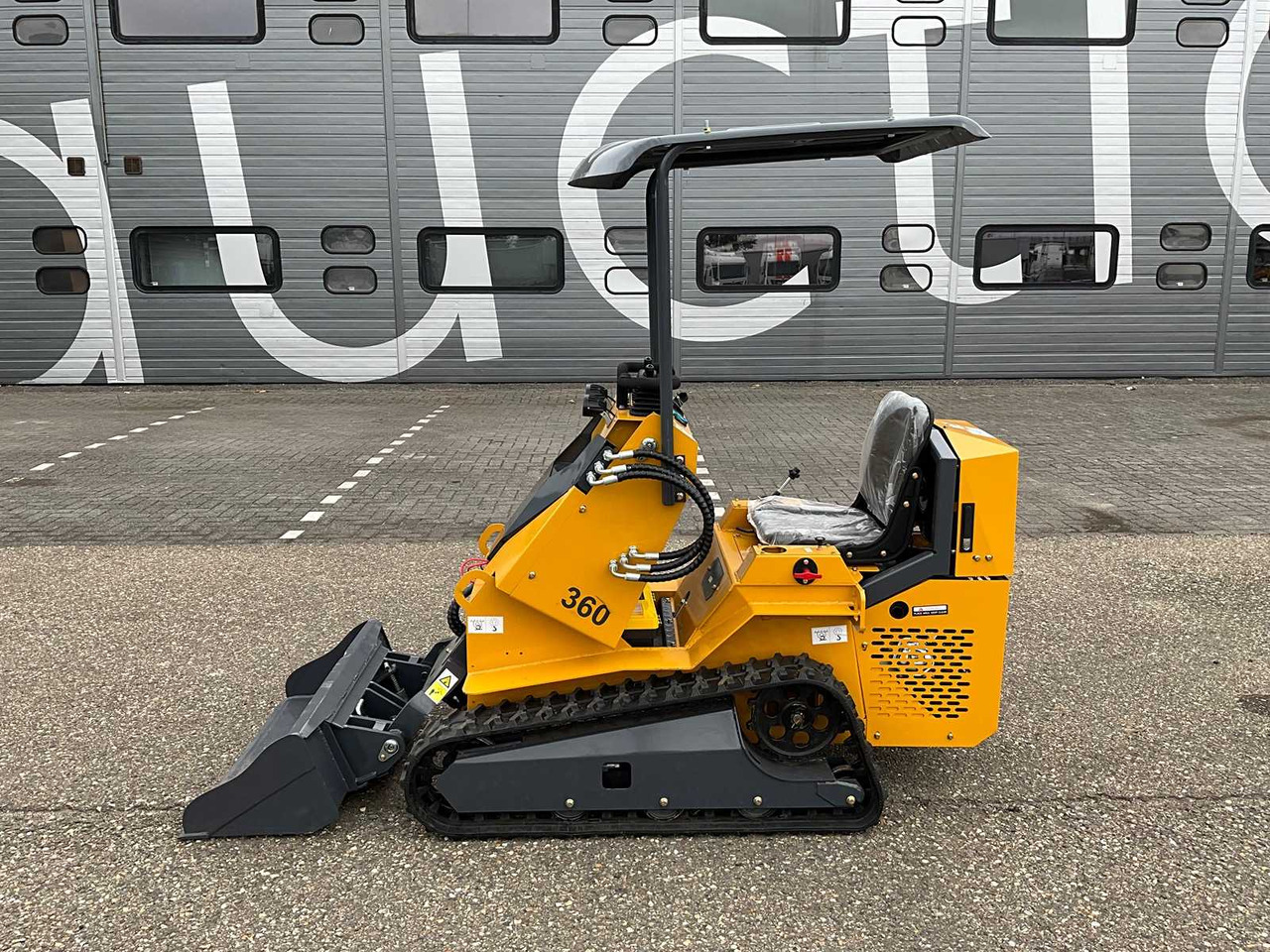 New Rick ZW380 - Kompaktlader: das Bild 2 New Rick ZW380 - Kompaktlader: das Bild 2