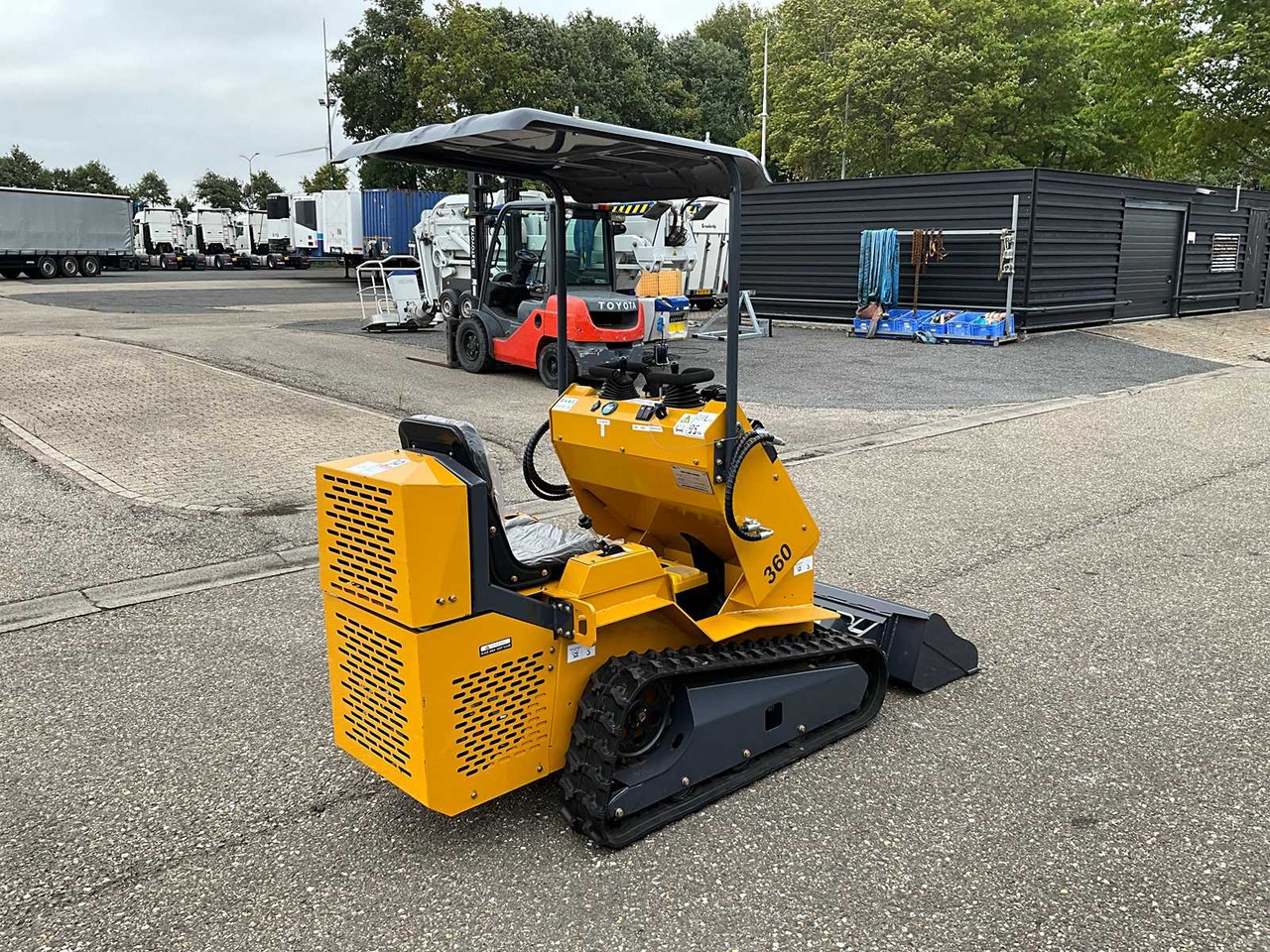 New Rick ZW380 - Kompaktlader: das Bild 5 New Rick ZW380 - Kompaktlader: das Bild 5