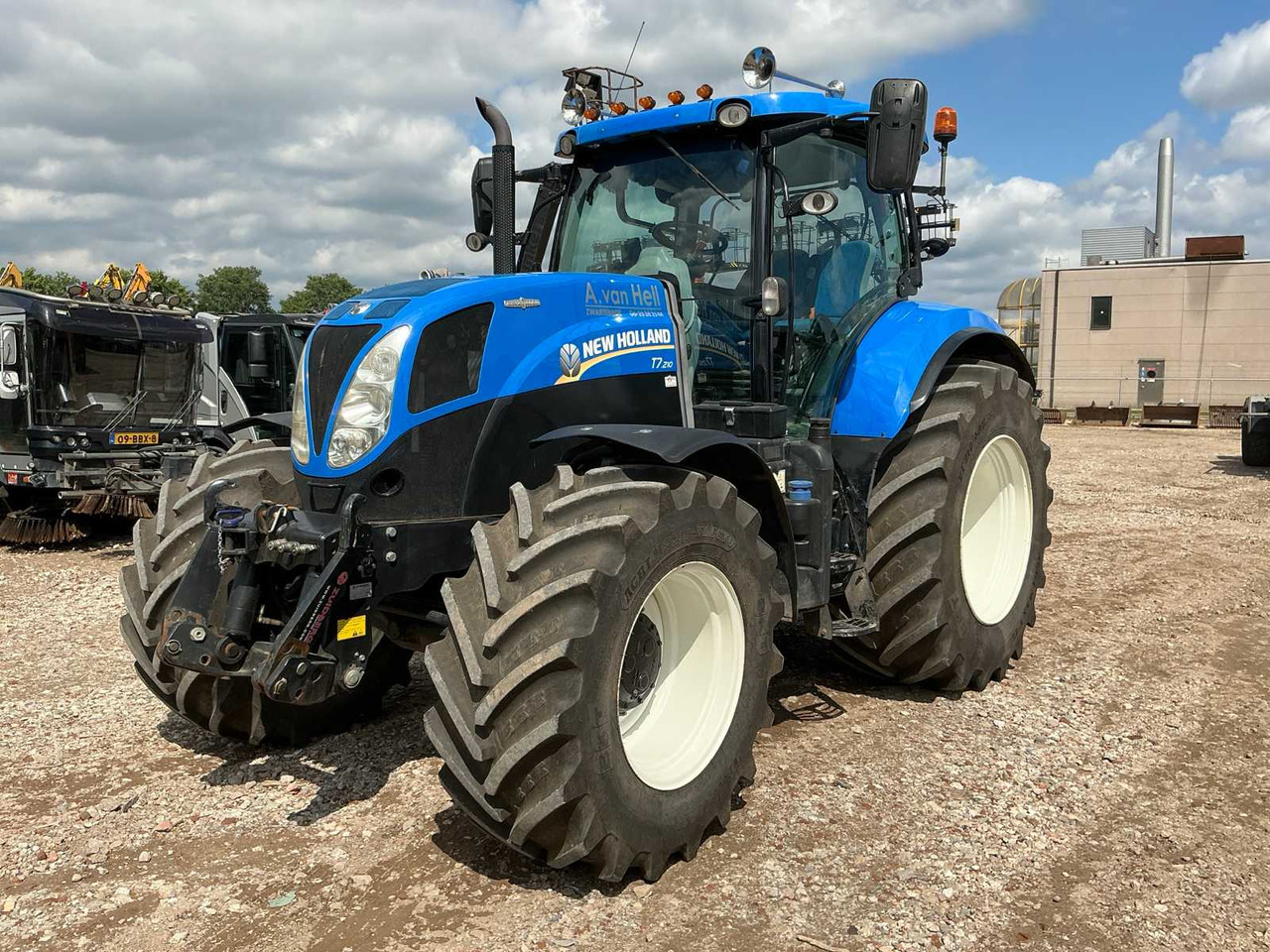 New holland T7.210 - Traktor: das Bild 1 New holland T7.210 - Traktor: das Bild 1