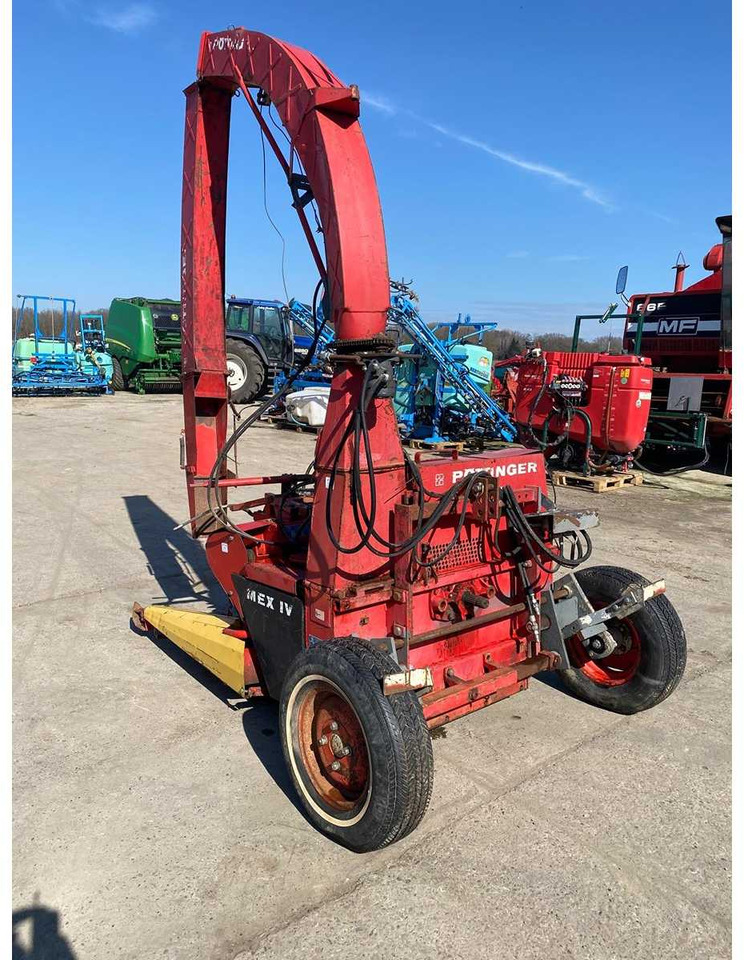 POTTINGER MH 421 TRAILED FORAGE HARVESTER FOR SEED MAIZE - Feldhäcksler: das Bild 1 POTTINGER MH 421 TRAILED FORAGE HARVESTER FOR SEED MAIZE - Feldhäcksler: das Bild 1