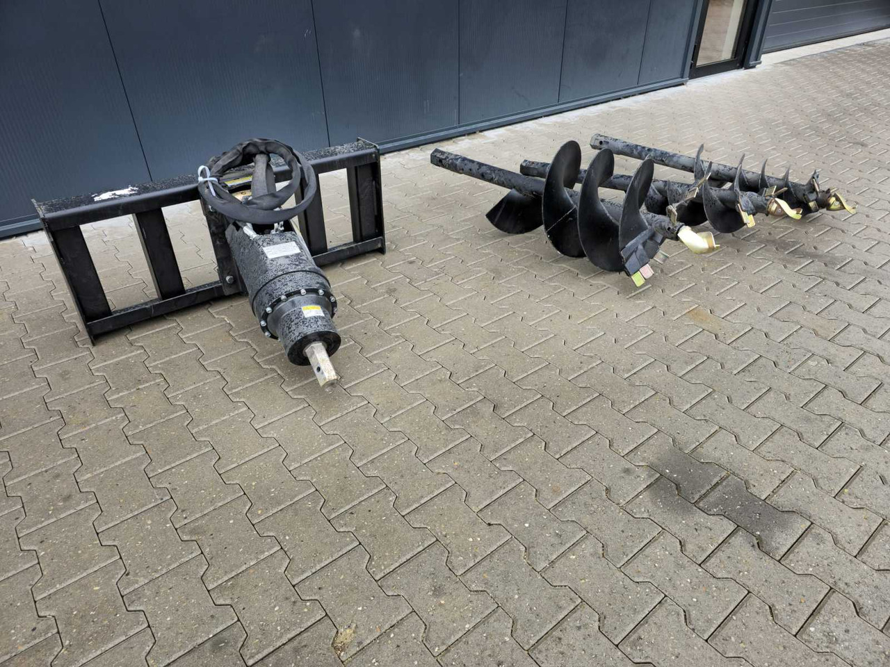 Rhino-cross 450/200 - Erdbohrer für Landmaschine: das Bild 4 Rhino-cross 450/200 - Erdbohrer für Landmaschine: das Bild 4