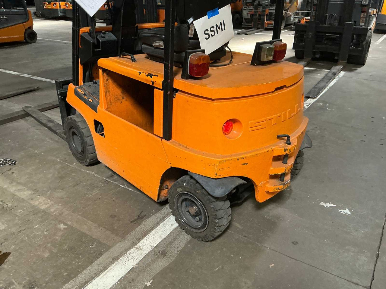 STILL - FORKLIFT TRUCKS - 1998 - Gabelstapler: das Bild 5 STILL - FORKLIFT TRUCKS - 1998 - Gabelstapler: das Bild 5