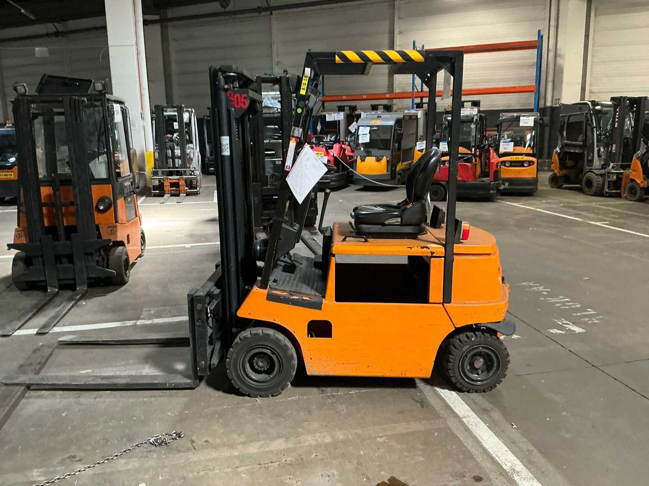 STILL - FORKLIFT TRUCKS - 1998 - Gabelstapler: das Bild 1 STILL - FORKLIFT TRUCKS - 1998 - Gabelstapler: das Bild 1