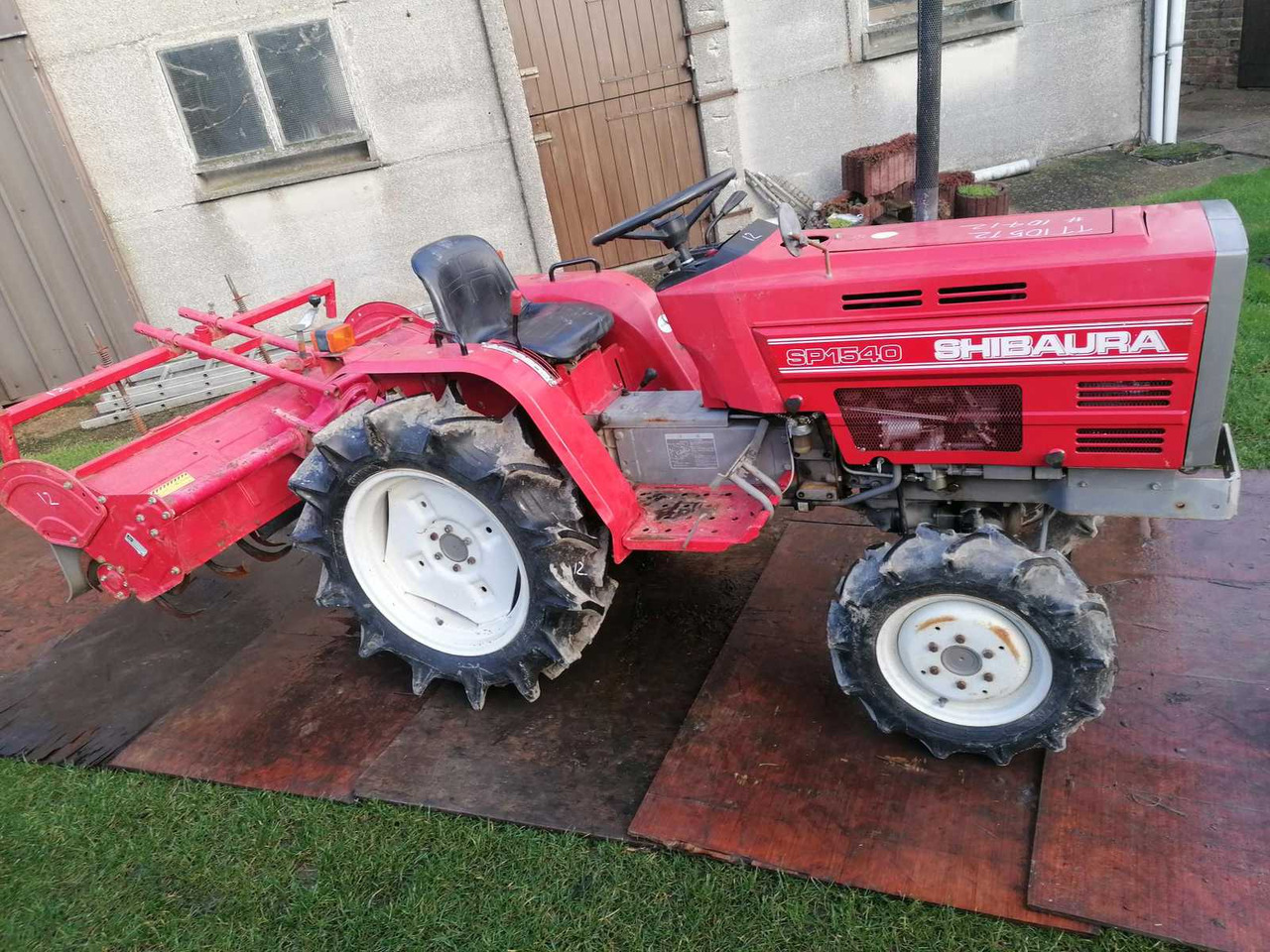 Shibaura SP1540 - Kleintraktor: das Bild 3 Shibaura SP1540 - Kleintraktor: das Bild 3