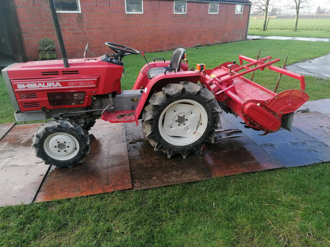 Shibaura SP1540 - Kleintraktor: das Bild 1 Shibaura SP1540 - Kleintraktor: das Bild 1