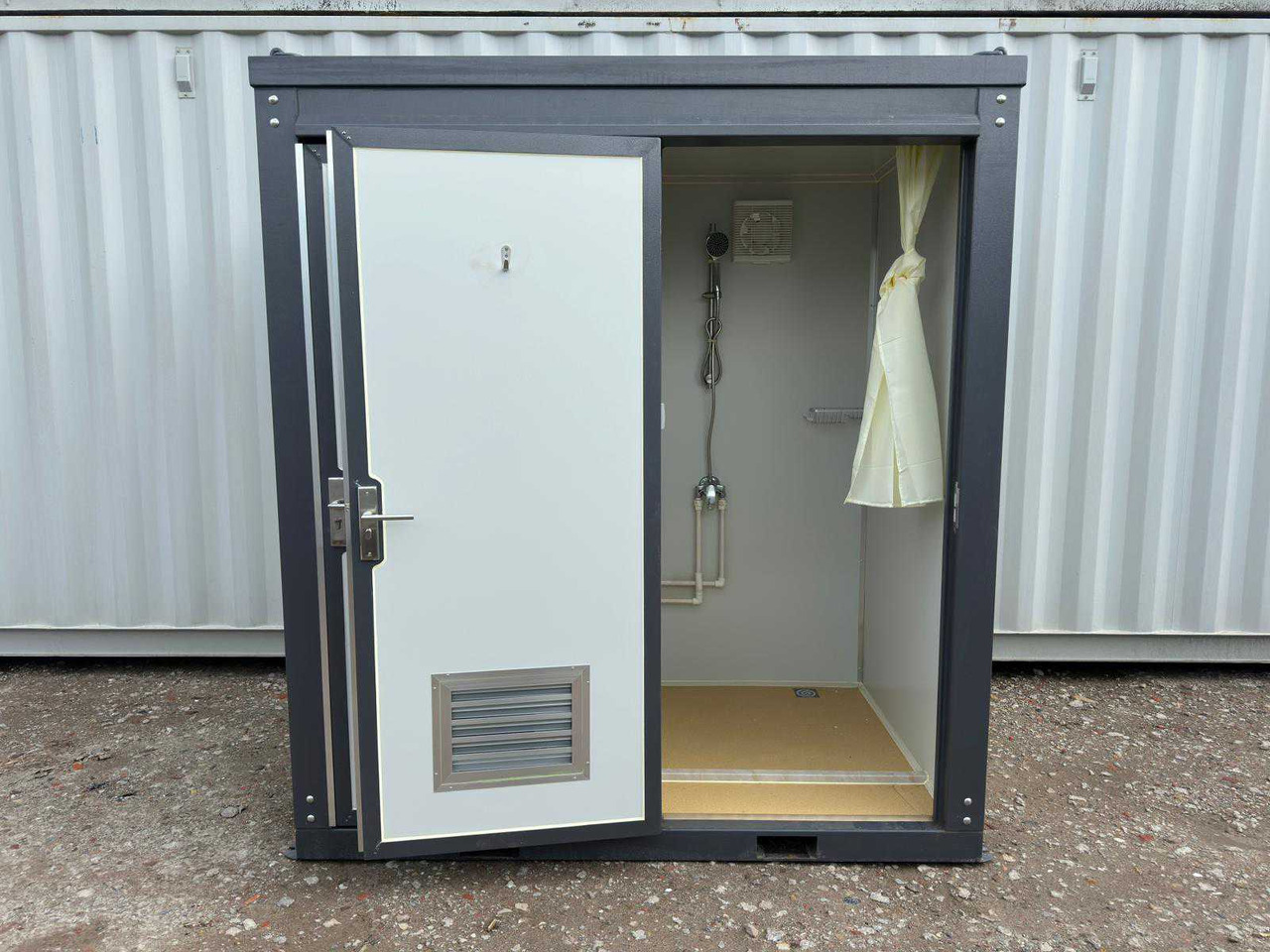 Stahlworks Double - Wohncontainer: das Bild 4 Stahlworks Double - Wohncontainer: das Bild 4