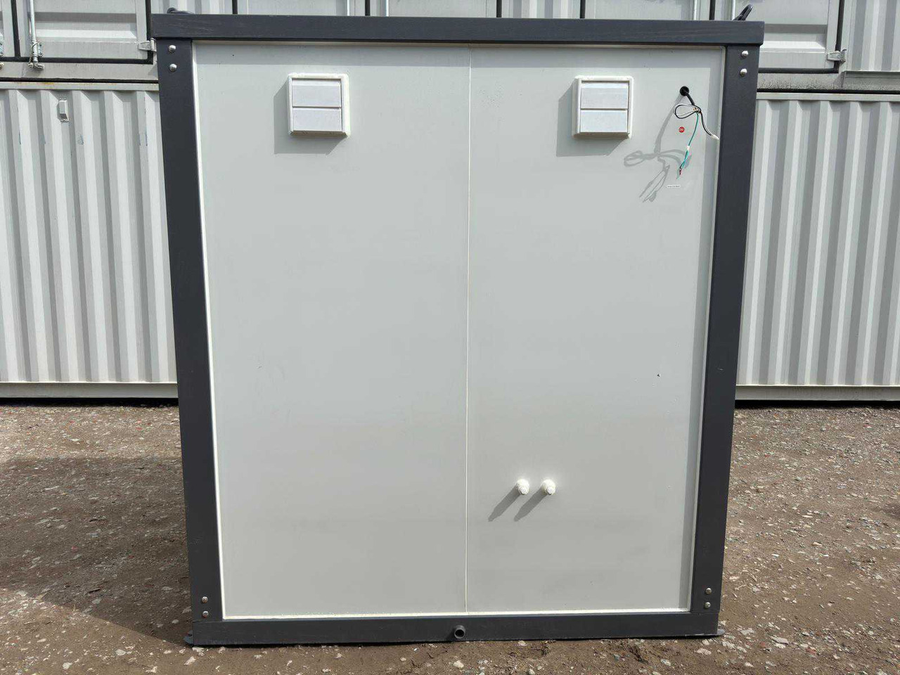Stahlworks Double - Wohncontainer: das Bild 5 Stahlworks Double - Wohncontainer: das Bild 5