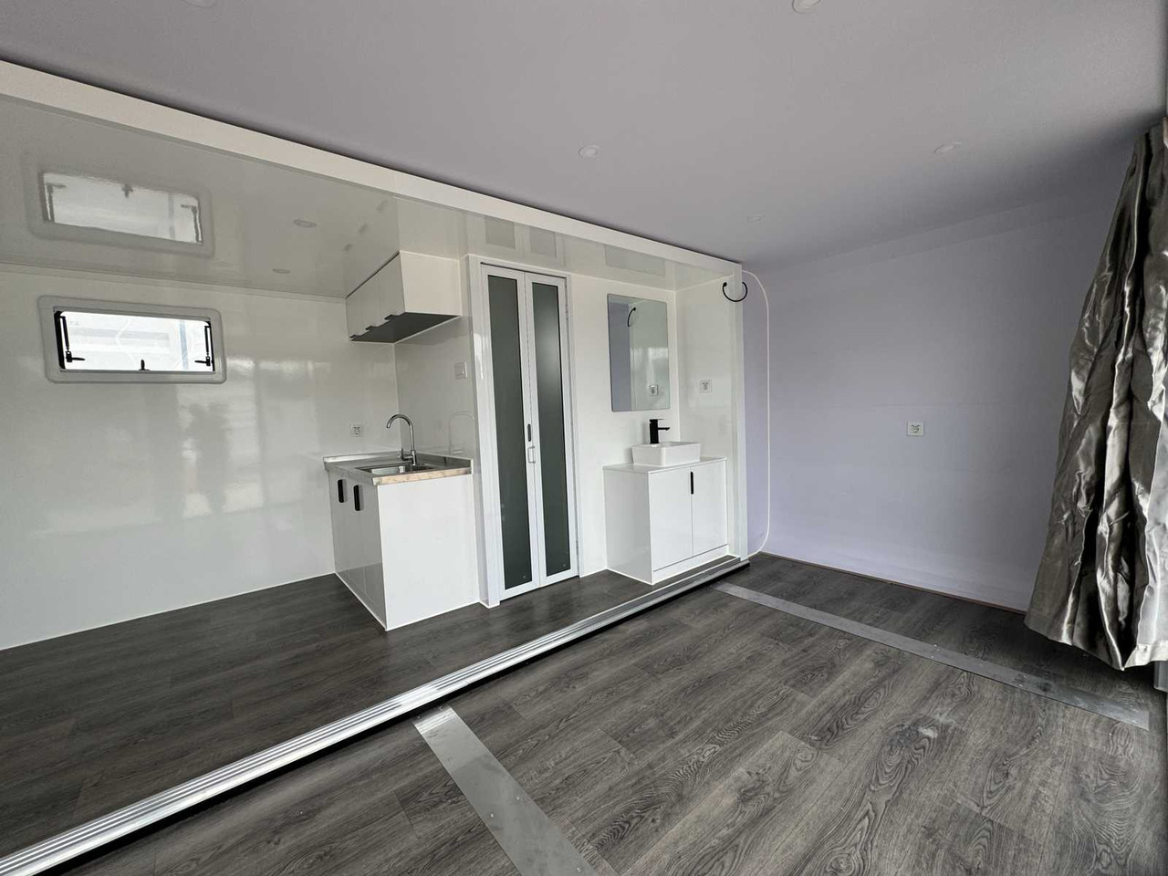 Stahlworks Eco 6000 - Wohncontainer: das Bild 5 Stahlworks Eco 6000 - Wohncontainer: das Bild 5