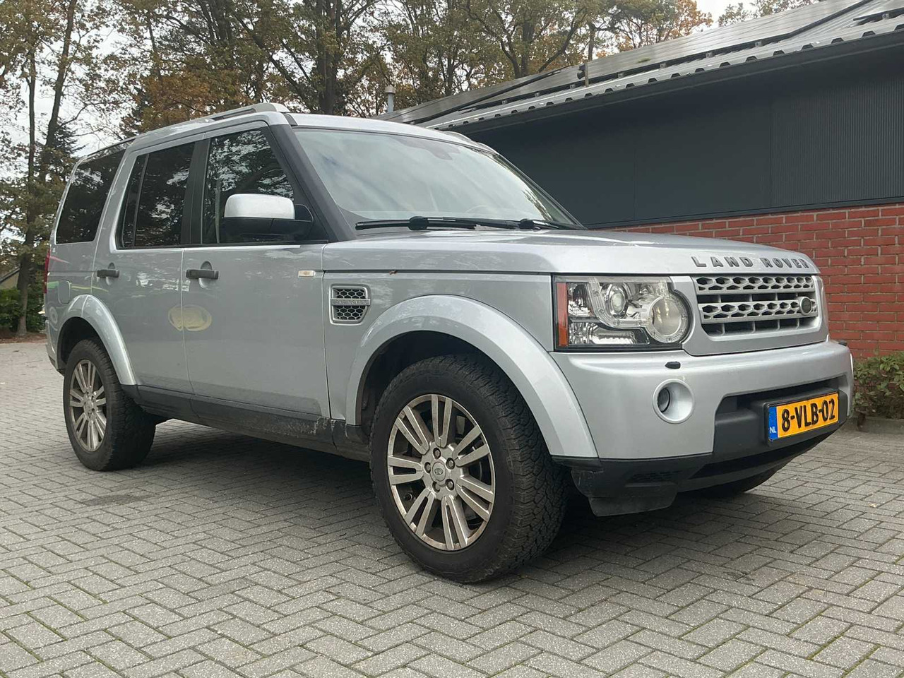 2011 LAND ROVER DISCOVERY 4 8-VLB-02 "GRAY LICENSE PLATE" - Transporter: das Bild 3 2011 LAND ROVER DISCOVERY 4 8-VLB-02 "GRAY LICENSE PLATE" - Transporter: das Bild 3