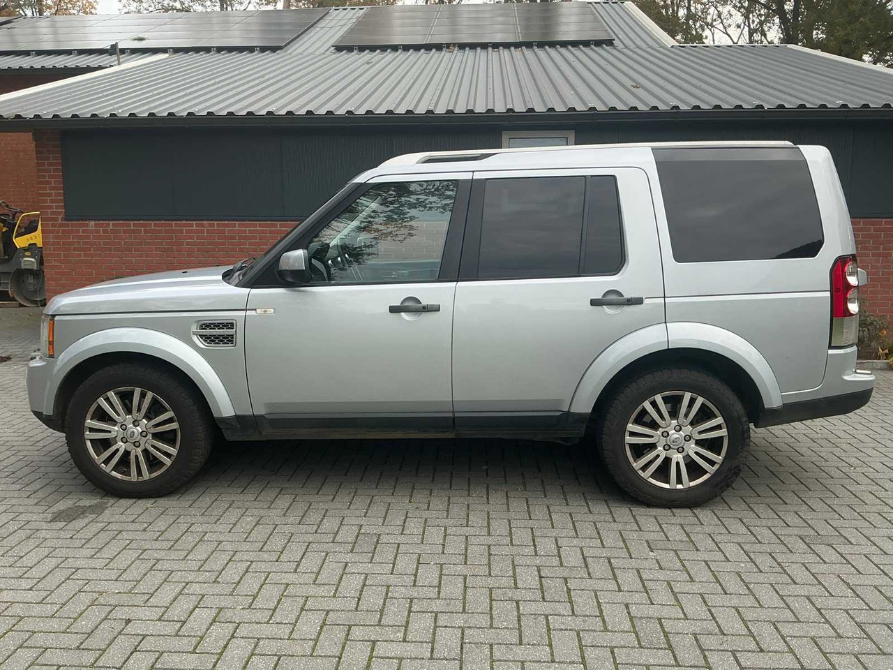 2011 LAND ROVER DISCOVERY 4 8-VLB-02 "GRAY LICENSE PLATE" - Transporter: das Bild 5 2011 LAND ROVER DISCOVERY 4 8-VLB-02 "GRAY LICENSE PLATE" - Transporter: das Bild 5
