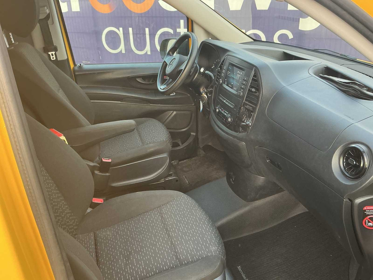 Transporter 2020 - MERCEDES-BENZ - EVITO - EVITO LONG 41KWH - COMMERCIAL VEHICLE: das Bild 7