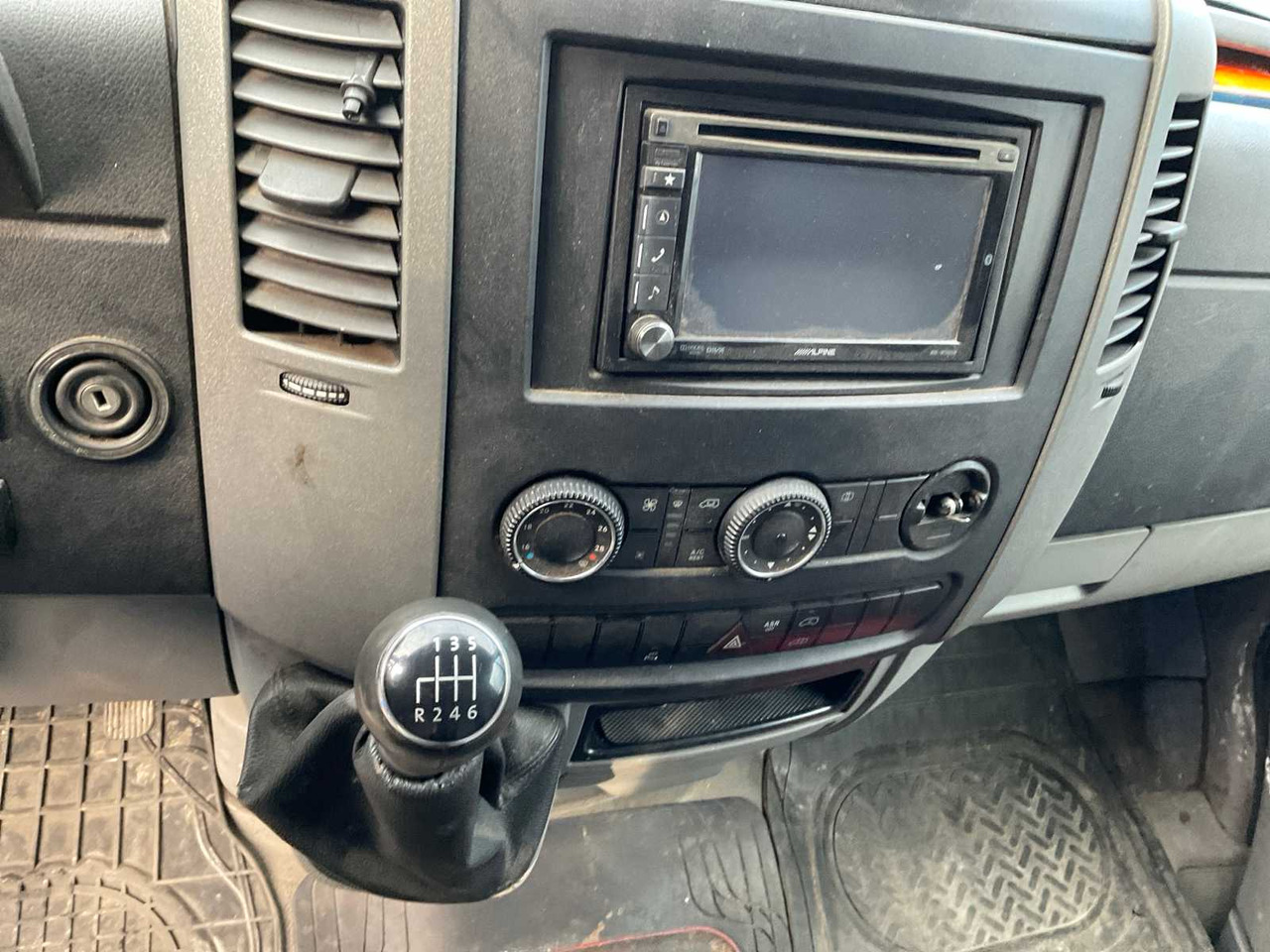 Transporter VOLKSWAGEN - CRAFTER - - COMMERCIAL VEHICLE: das Bild 18