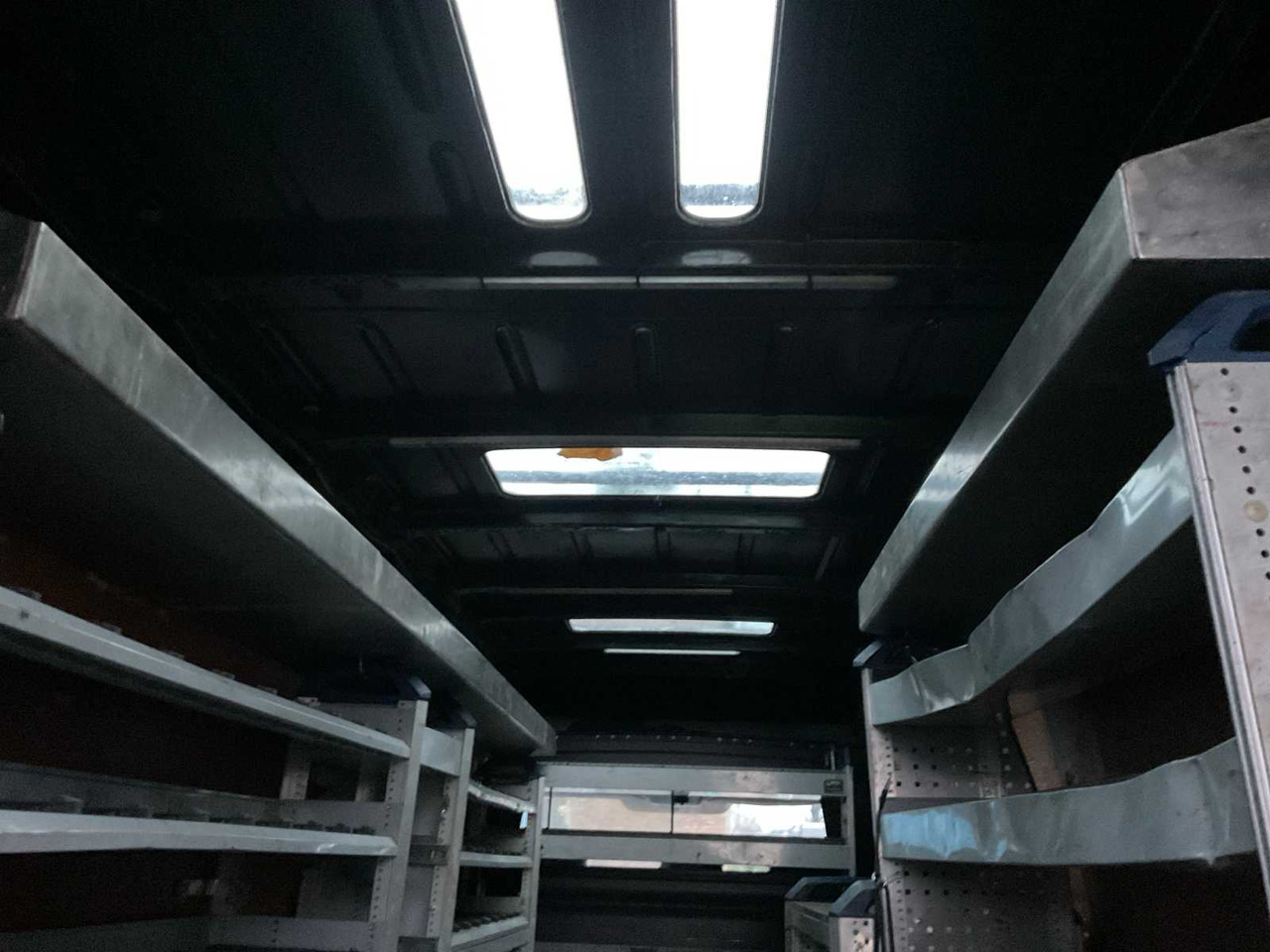 Transporter VOLKSWAGEN - CRAFTER - - COMMERCIAL VEHICLE: das Bild 27