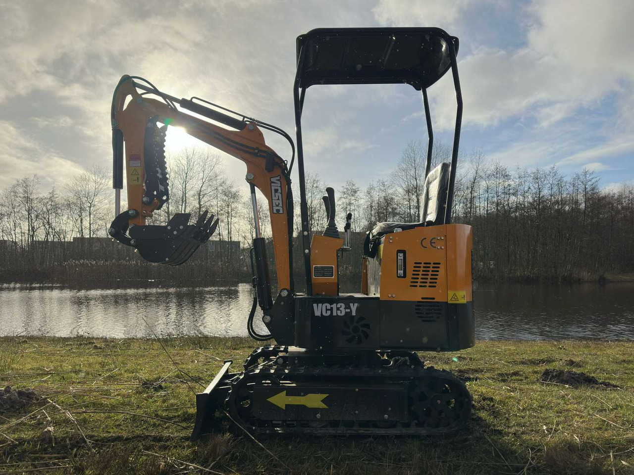 VICSEC VC13-Y - Minibagger: das Bild 3 VICSEC VC13-Y - Minibagger: das Bild 3