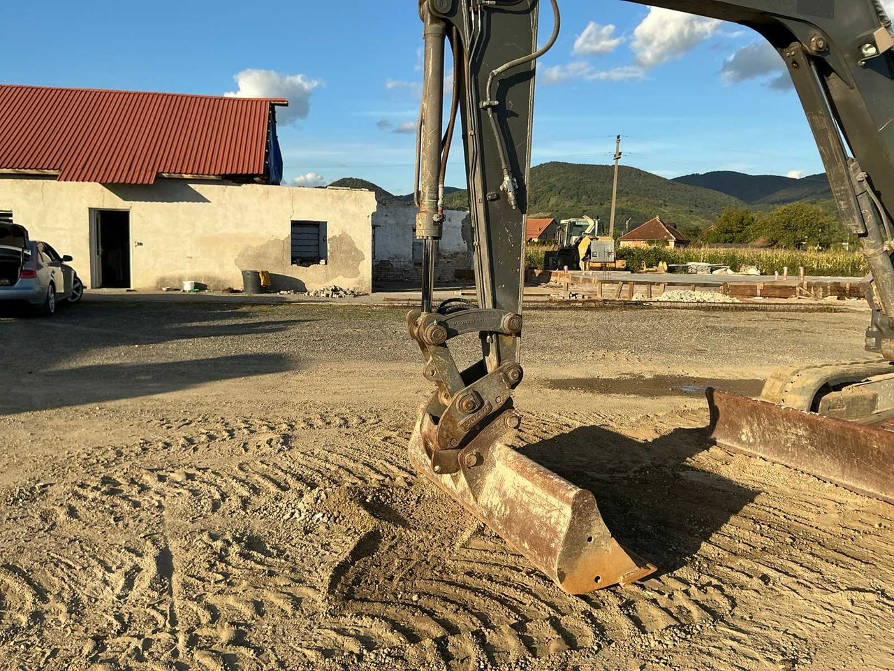 Bagger VOLVO - ECR 88D - MIDI-EXCAVATOR - 2017: das Bild 7 Bagger VOLVO - ECR 88D - MIDI-EXCAVATOR - 2017: das Bild 7