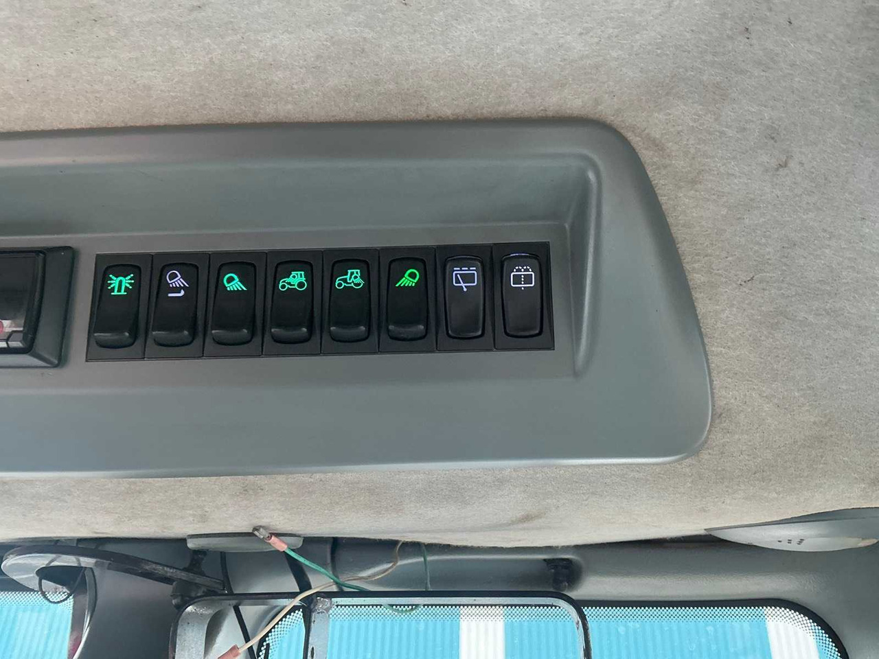 Traktor Valtra T163: das Bild 25
