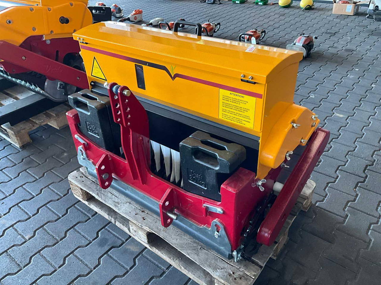 Vredo Turf Fix 95 - Sätechnik: das Bild 1 Vredo Turf Fix 95 - Sätechnik: das Bild 1