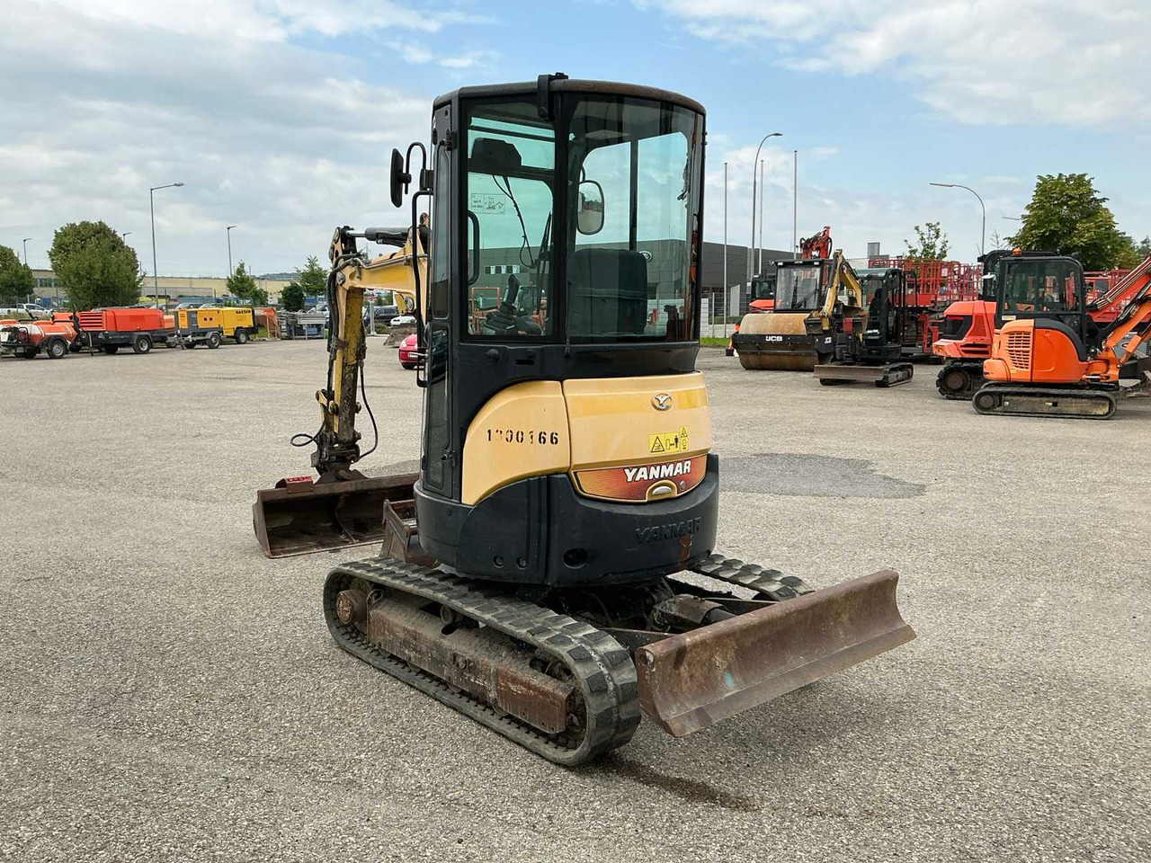 Yanmar VIO25-4 - Kettenbagger: das Bild 3 Yanmar VIO25-4 - Kettenbagger: das Bild 3