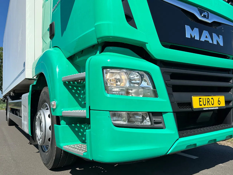 MAN TGS TGS 18.330 EURO6.2020 730x248x245 Als in NIEUWSTAAT! - Kühlkoffer LKW: das Bild 5 MAN TGS TGS 18.330 EURO6.2020 730x248x245 Als in NIEUWSTAAT! - Kühlkoffer LKW: das Bild 5