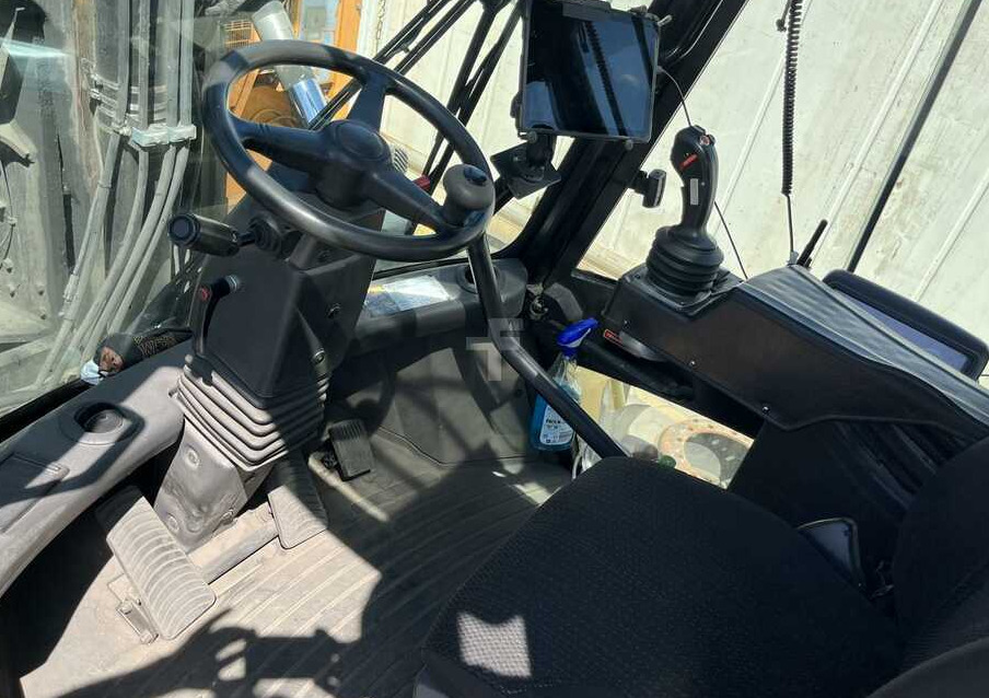 Hyster H25XM-12 - Containerstapler: das Bild 5 Hyster H25XM-12 - Containerstapler: das Bild 5