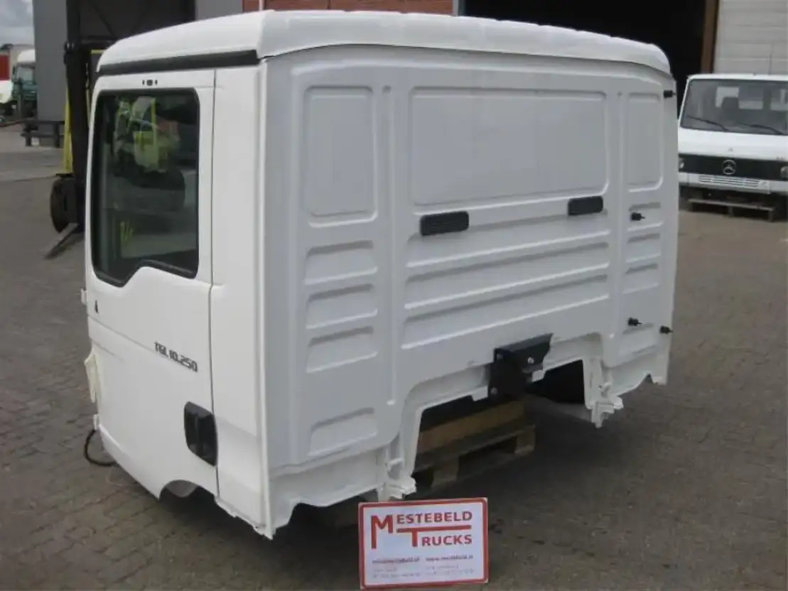 MAN Cabine TGL 10-250 - Fahrerhaus für LKW: das Bild 2 MAN Cabine TGL 10-250 - Fahrerhaus für LKW: das Bild 2