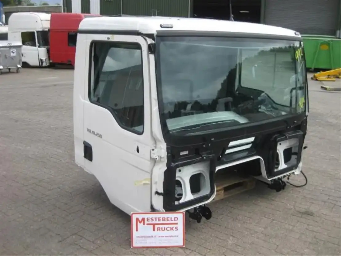 MAN Cabine TGL 10-250 - Fahrerhaus für LKW: das Bild 1 MAN Cabine TGL 10-250 - Fahrerhaus für LKW: das Bild 1