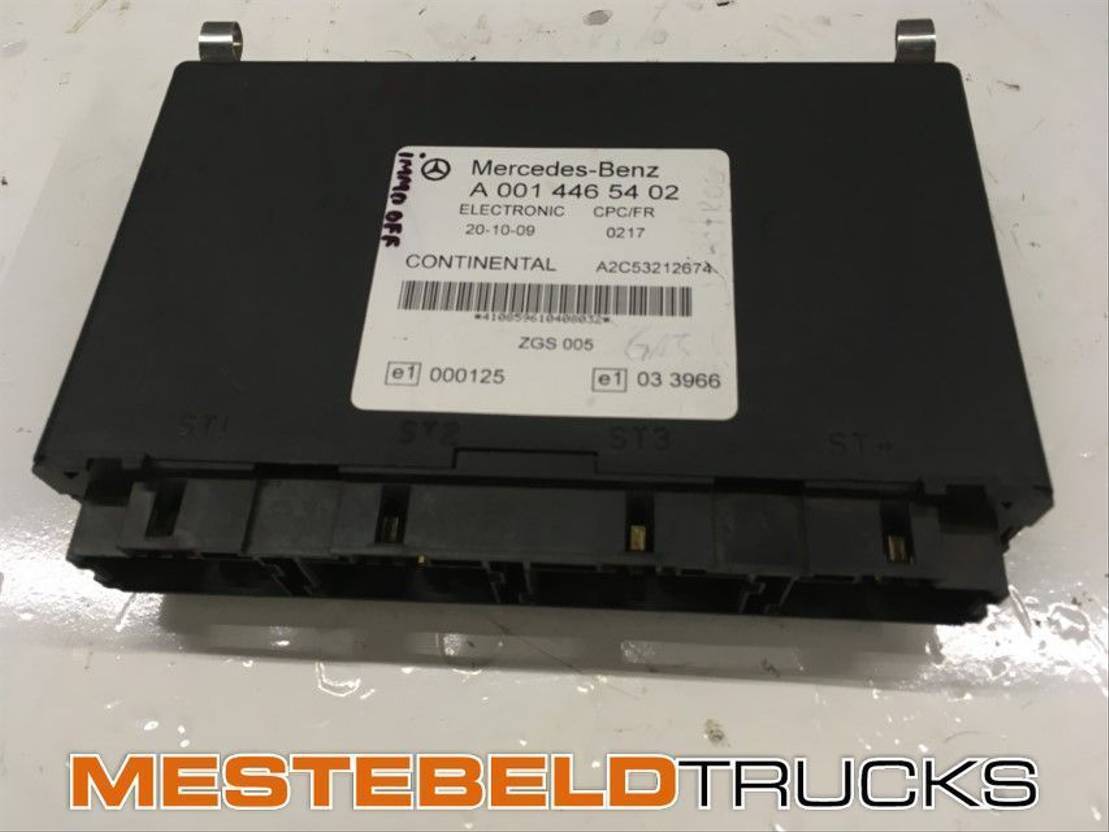 Mercedes-Benz Stuurkast CPC 1 - Elektrische Ausrüstung für LKW: das Bild 1 Mercedes-Benz Stuurkast CPC 1 - Elektrische Ausrüstung für LKW: das Bild 1