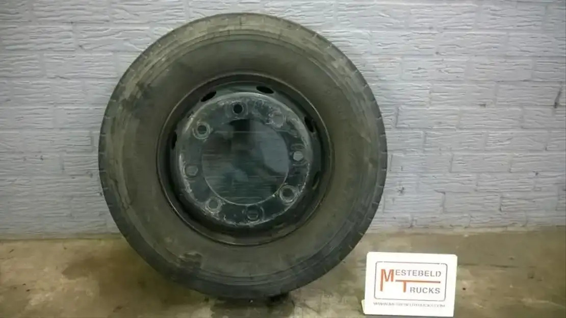 Michelin Band met velg - Reifen für LKW: das Bild 1 Michelin Band met velg - Reifen für LKW: das Bild 1