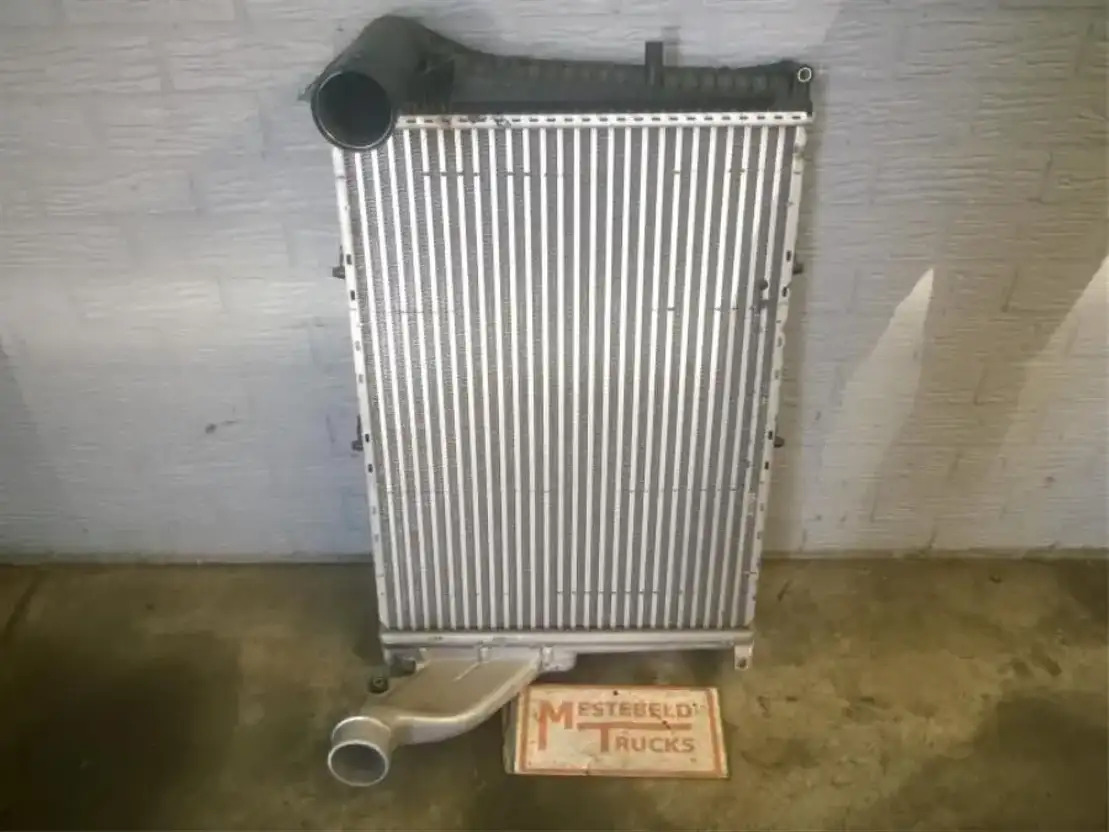 Renault Intercooler Midlum - Kühlsystem für LKW: das Bild 1 Renault Intercooler Midlum - Kühlsystem für LKW: das Bild 1