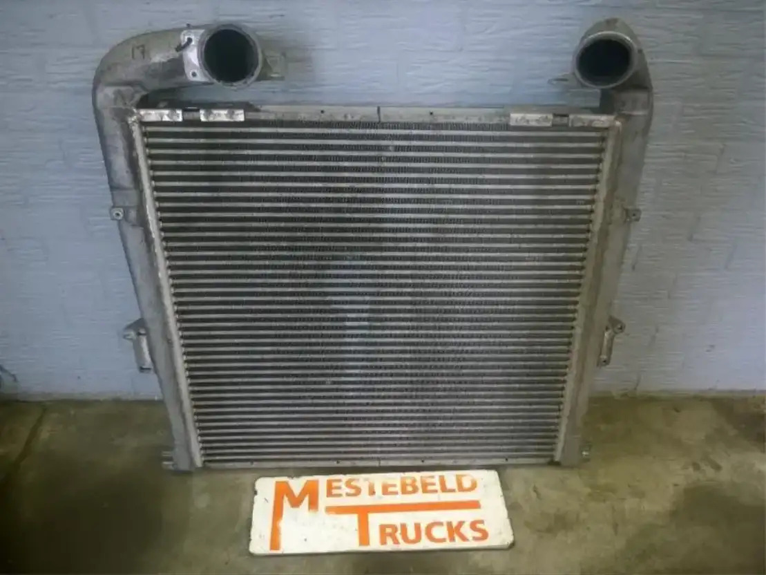 Scania Intercooler R-serie - Kühlsystem für LKW: das Bild 1 Scania Intercooler R-serie - Kühlsystem für LKW: das Bild 1