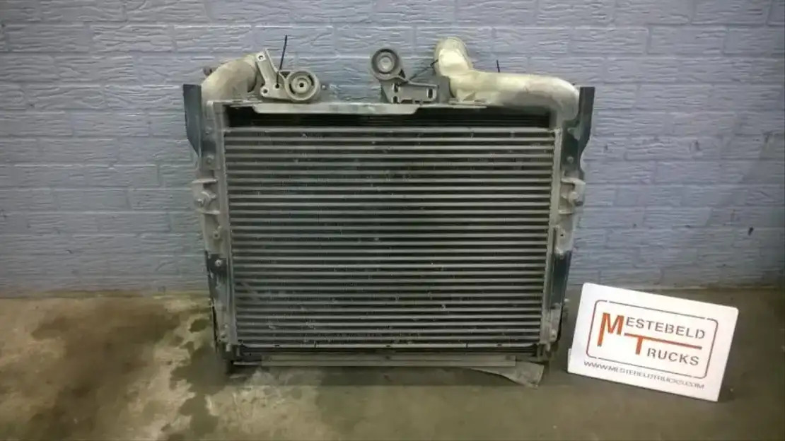 Scania R adiateur + intercooler - Kühlsystem für LKW: das Bild 1 Scania R adiateur + intercooler - Kühlsystem für LKW: das Bild 1
