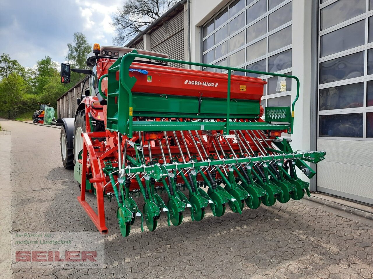 Agro-Masz ANA 30 + SN 300 - Säkombination: das Bild 4 Agro-Masz ANA 30 + SN 300 - Säkombination: das Bild 4