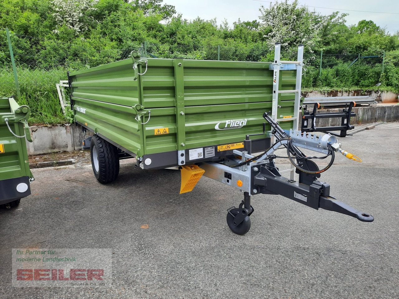 Fliegl EDK 50 FOX + Aufbau 400 mm - Landwirtschaftlicher Anhänger: das Bild 2 Fliegl EDK 50 FOX + Aufbau 400 mm - Landwirtschaftlicher Anhänger: das Bild 2