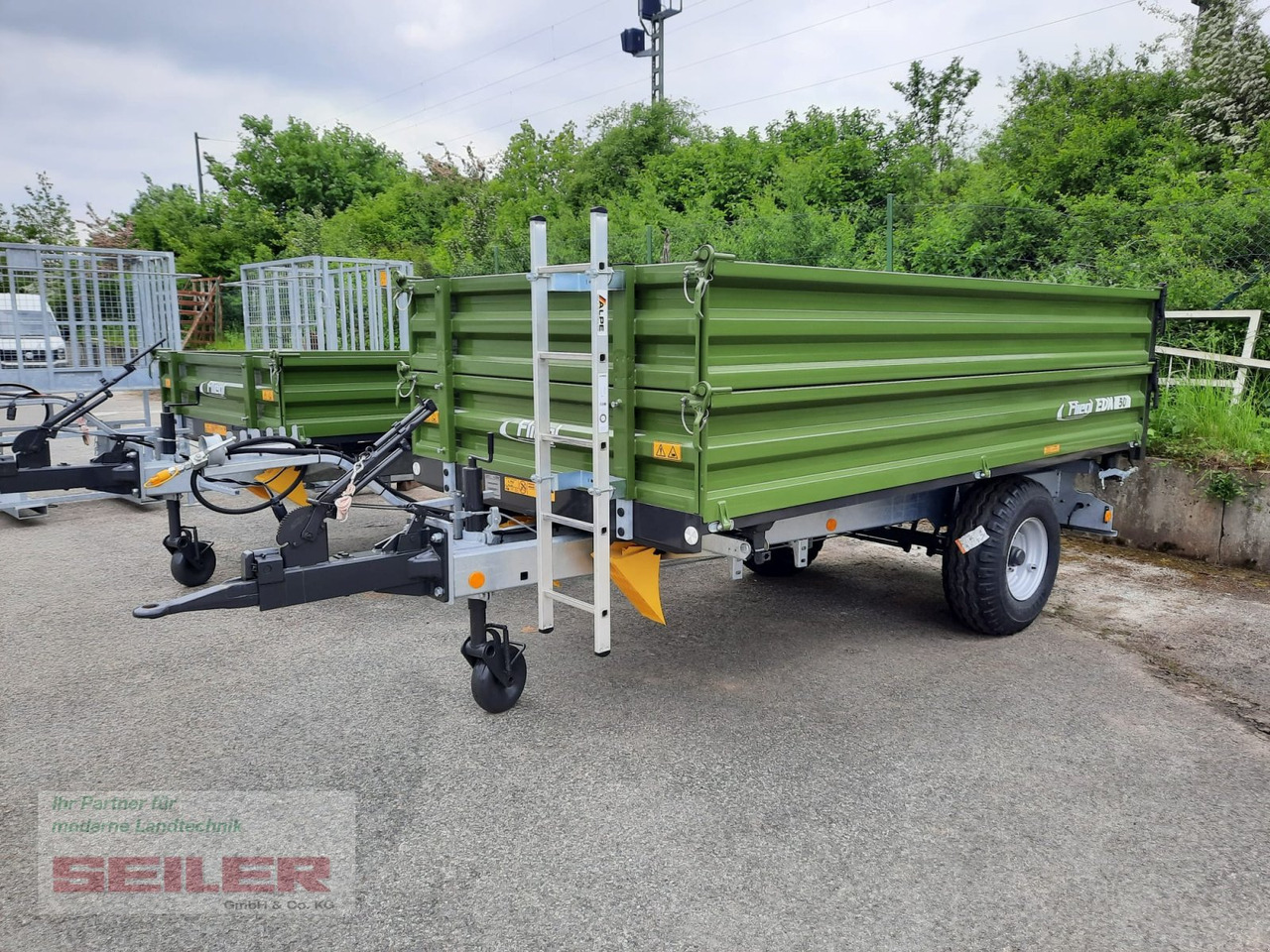 Fliegl EDK 50 FOX + Aufbau 400 mm - Landwirtschaftlicher Anhänger: das Bild 1 Fliegl EDK 50 FOX + Aufbau 400 mm - Landwirtschaftlicher Anhänger: das Bild 1