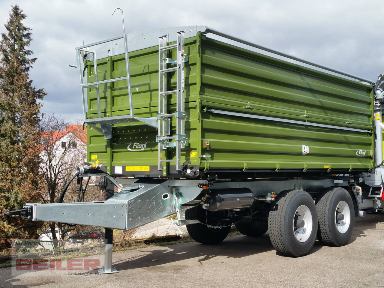Fliegl TDK 200 FOX - Landwirtschaftlicher Kipper: das Bild 1 Fliegl TDK 200 FOX - Landwirtschaftlicher Kipper: das Bild 1