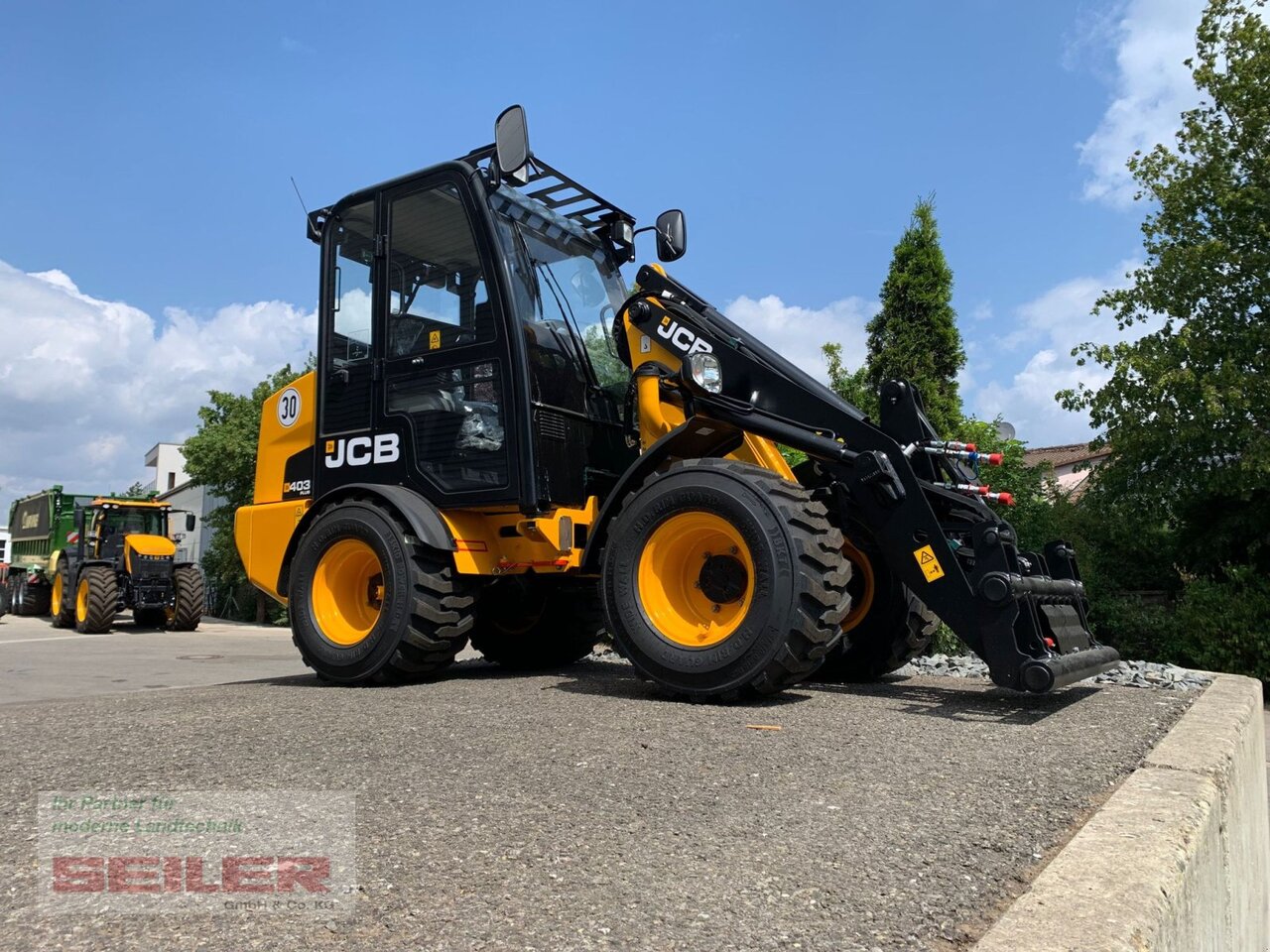 JCB 403 Agri Plus - Hoflader: das Bild 1 JCB 403 Agri Plus - Hoflader: das Bild 1