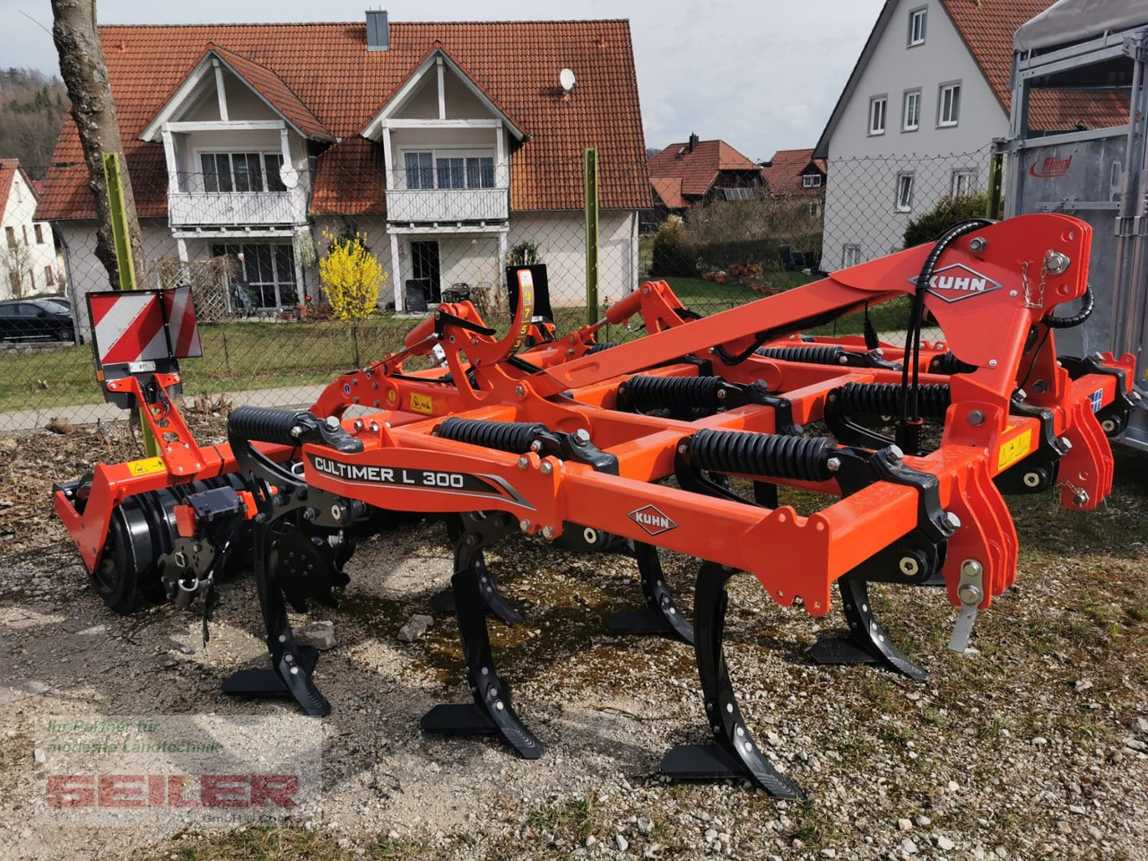 Kuhn Cultimer L 300 NSM - Grubber: das Bild 1 Kuhn Cultimer L 300 NSM - Grubber: das Bild 1