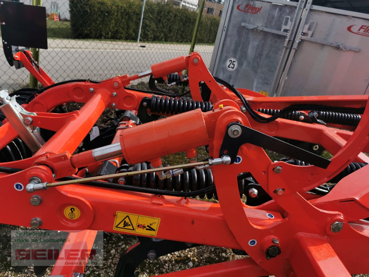 Kuhn Cultimer L 300 NSM - Grubber: das Bild 4 Kuhn Cultimer L 300 NSM - Grubber: das Bild 4