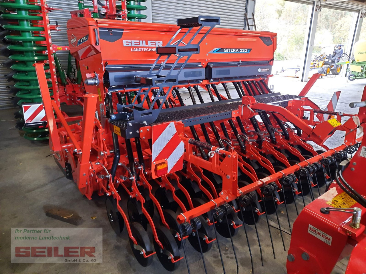Kuhn HR 304 + Sitera 330-20E - Säkombination: das Bild 2 Kuhn HR 304 + Sitera 330-20E - Säkombination: das Bild 2