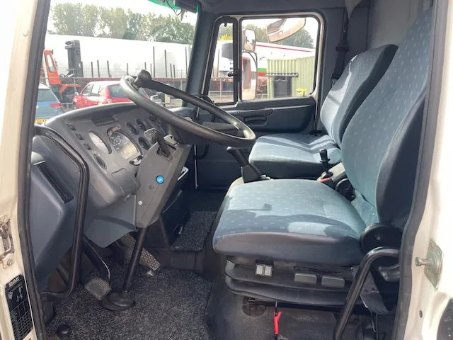 Pferdetransporter DAF LF 45.130 CLEAN HORSES NL-TRUCK: das Bild 16