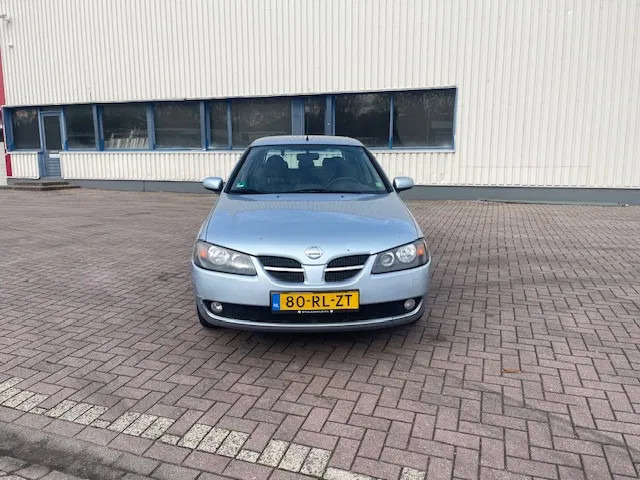 Nissan Almera Airco Manual gear APK Cruise control - Schrägheck: das Bild 2 Nissan Almera Airco Manual gear APK Cruise control - Schrägheck: das Bild 2